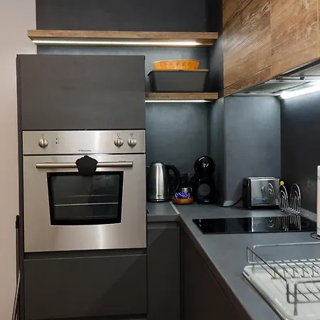 Modern Comfort In With Workspace By Flat Mаnаger Варна