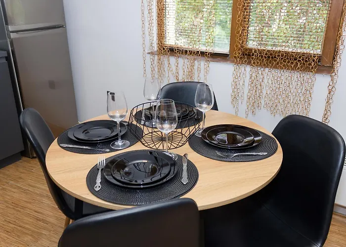 Modern Comfort In With Workspace By Flat Mаnаger * Varna