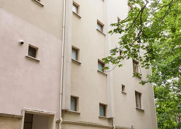 Modern Comfort In With Workspace By Flat Mаnаger Lejlighed Varna