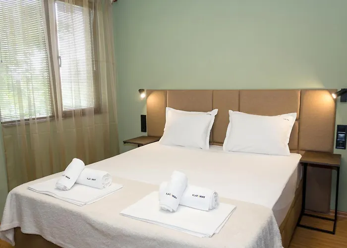 Modern Comfort In With Workspace By Flat Mаnаger Varna